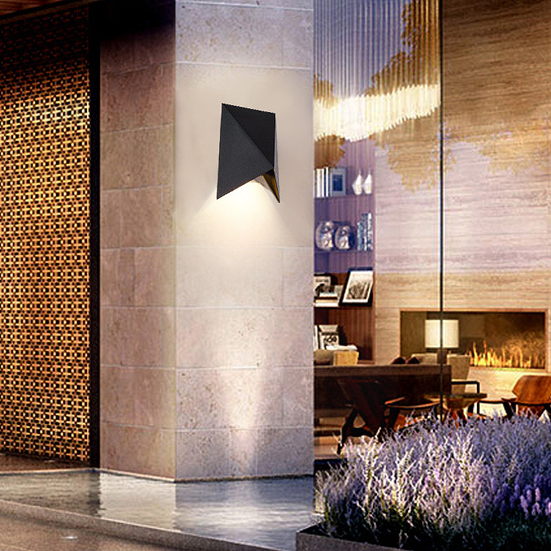 Outdoor Waterproof Wall Lamp L - огляд і ціна Decor Lighting Cy